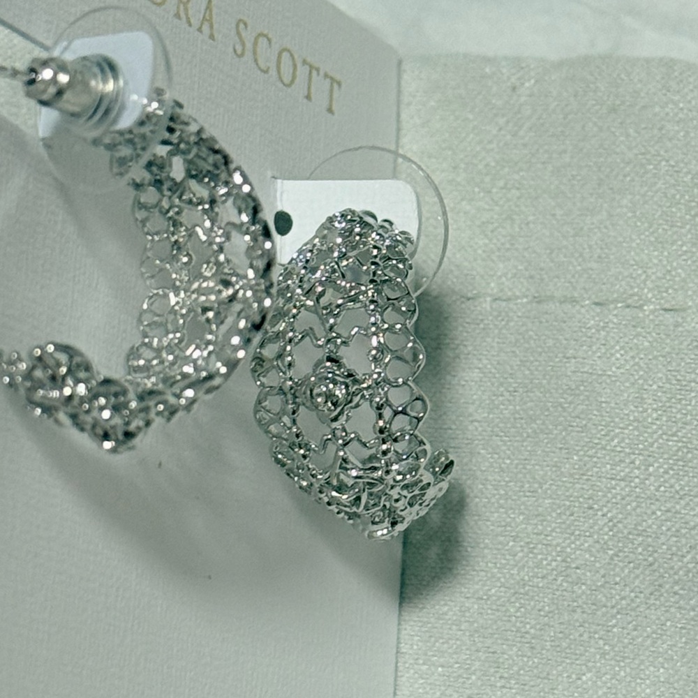 NWT Kendra Scott Krista Lace Silver Huggie Earrings - Picture 7 of 8